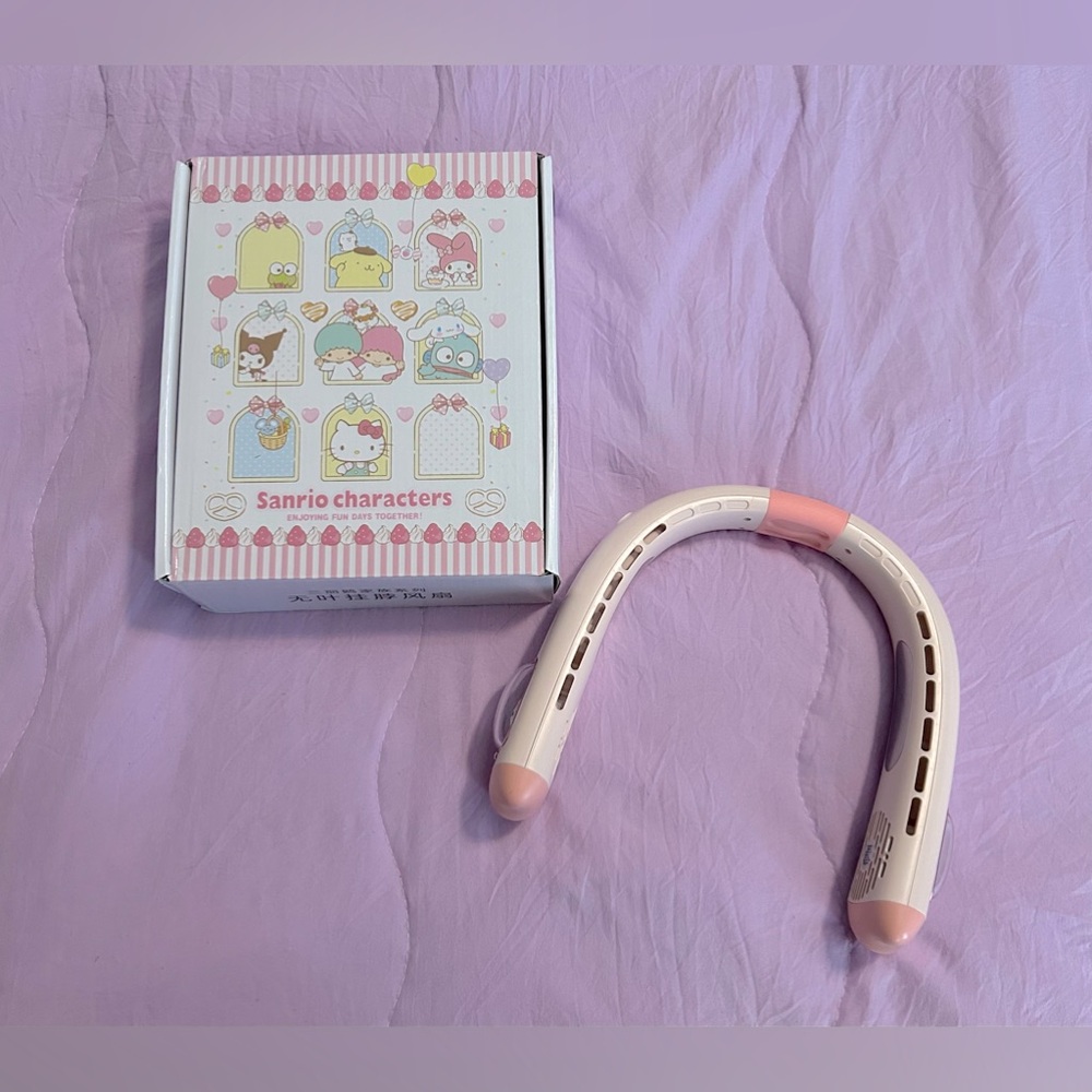 Hello Kitty Neck Fan - Picture 2 of 6